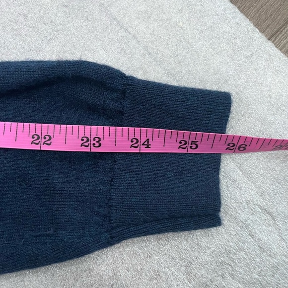 [L]Calvin Klein Deep Blue Extra Fine Merino V-Neck Men Sweater-EUC - Picture 6 of 7